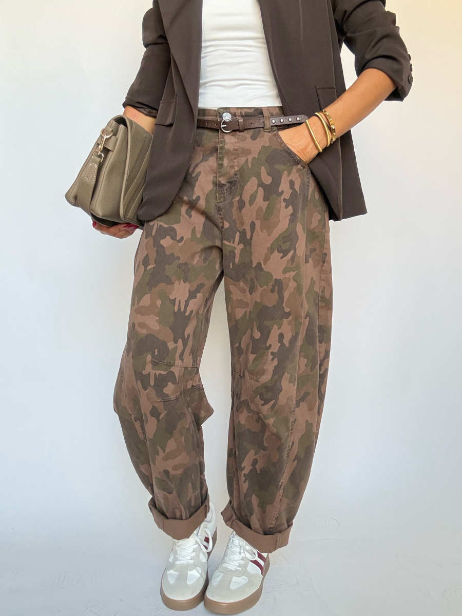 Pantaloni militari