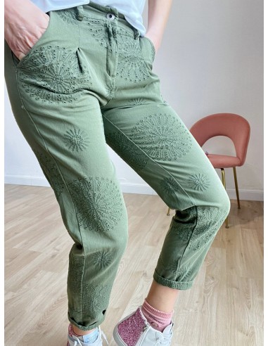Pantalone in cotone ricamato
